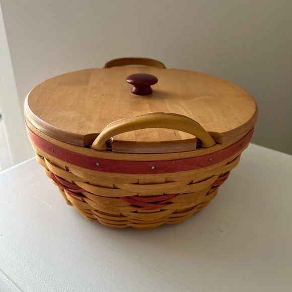 Longaberger Christmas Popcorn Basket w/ Lid Signed | 1999 - Picture 4 of 9